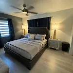 Exquisite Miami Retreat By Miami Int Airport